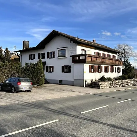 Gastehaus Bauer - Helles, Geraumiges Mit Super Zuganbindung *